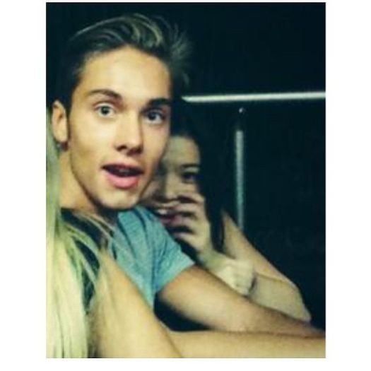 11427314_1506434052943357_1152095066_n