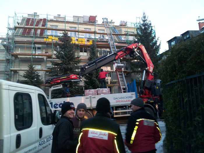 poze handy 327; renovare acoperis bloc
