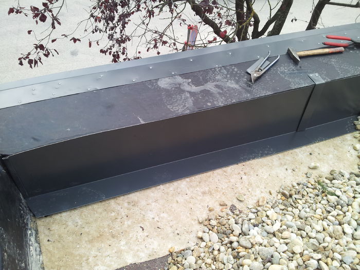 terasa; attika, inchidere cu tabla aluminiu(prefa)
