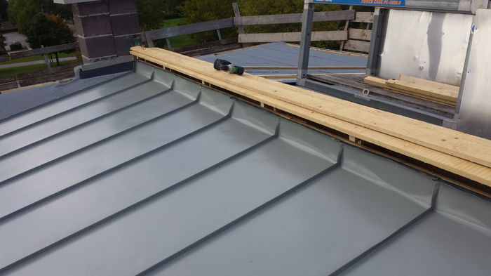 2014 si 2015 102; caseta pt ventilatia sarpantei
