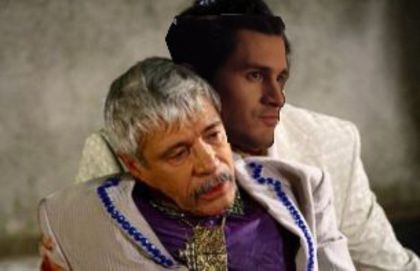 *State lesina,Nicu il prinde*