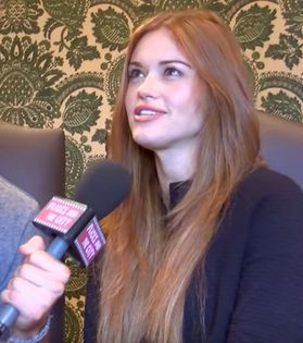 Eh am spart doar televizorul si am rupt perdelele