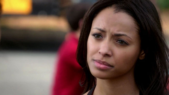 Asa ca au facut parintii nostri ce au putut si Derek a terminat 10 clase..Trotineta si facultatea; Iar eu am ramas cu 4 clase,nu-mi placea la scoala..Preferam sa o ajut pe mamika prin casa
