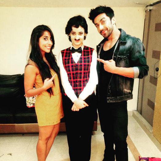 CNLwP-gUAAQqjMD - Sanaya in Jhalak