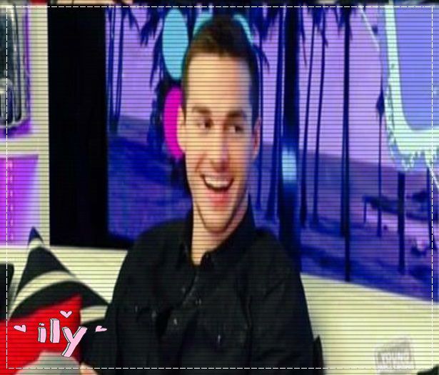 * se joaca cu niste gagici in apa cu mingea volei *=)) - Dubai Dubai - viata ca-n RAI 2