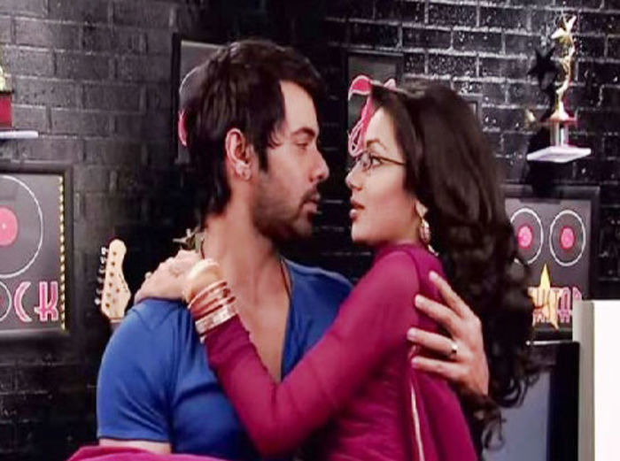  - Abhi and Pragya