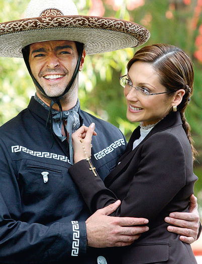 22.nora salinas y pablo montero