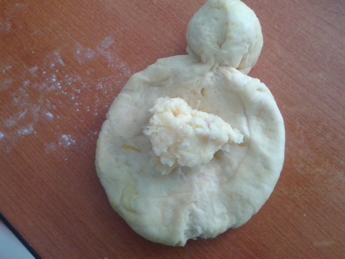 Albinute cu branza dulce si stafide - 6