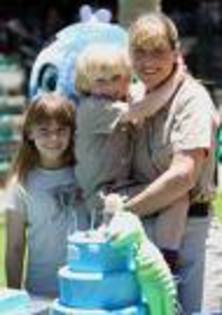 bindi irwin (86) - bindi fetita junglei