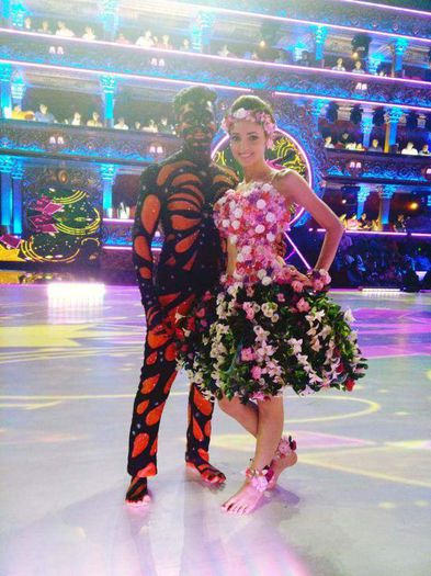 CN0rTgmUsAI5xT2 - Sanaya in Jhalak