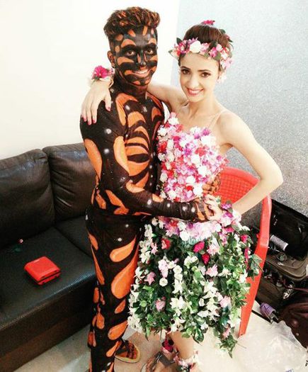 CN0xrMyVEAESwlt - Sanaya in Jhalak
