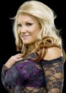 thumb_51303b - beth phoenix sedinta foto5