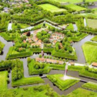 Bourtange-Star-Fort-in-Groningen-Netherlands-150x150