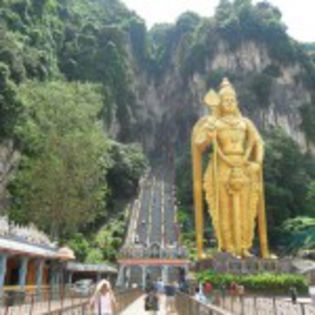 Batu-caves-kuala-LumpurMalaysia-150x150