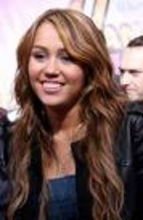 CAOD2B8Z - miley cyrus