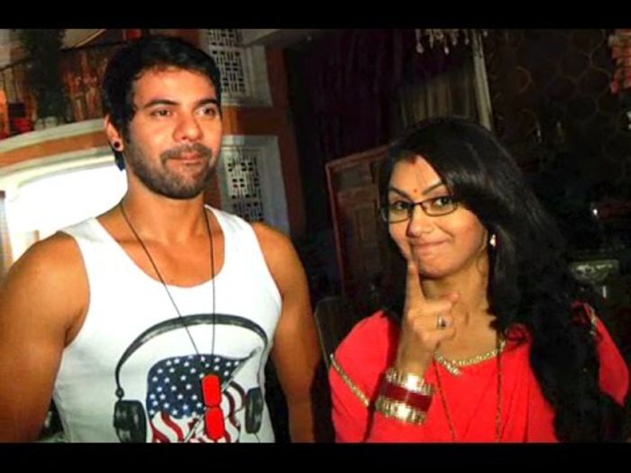  - Abhi and Pragya