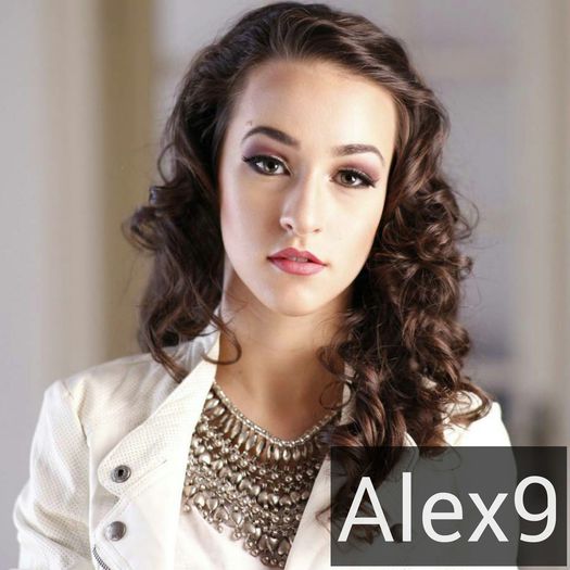 Păi erau amn2 inalti , amn2 bruneti ..