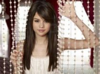 10163647_OBGGGEQNGM - toate pozele mele cu selena gomez