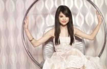 10164263_PXOIOBMBJ - toate pozele mele cu selena gomez