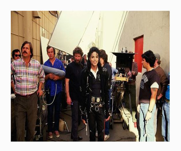 476 DAY - #MichaelJackson - @3O.O8