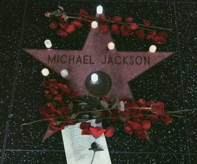 484 DAY - #MichaelJackson - @O7.O9