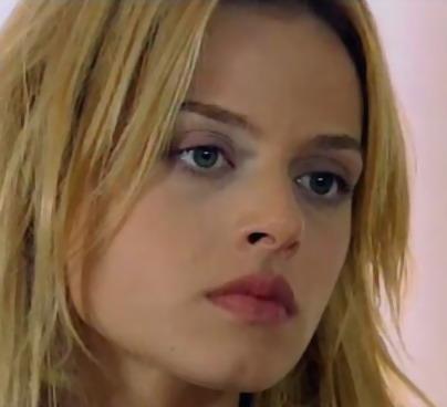 Naz_Elmas_1240227133_1