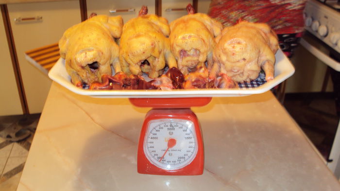 4 bucati..2,980kg; 4 bucati..3,200 necuratati si fara cap
