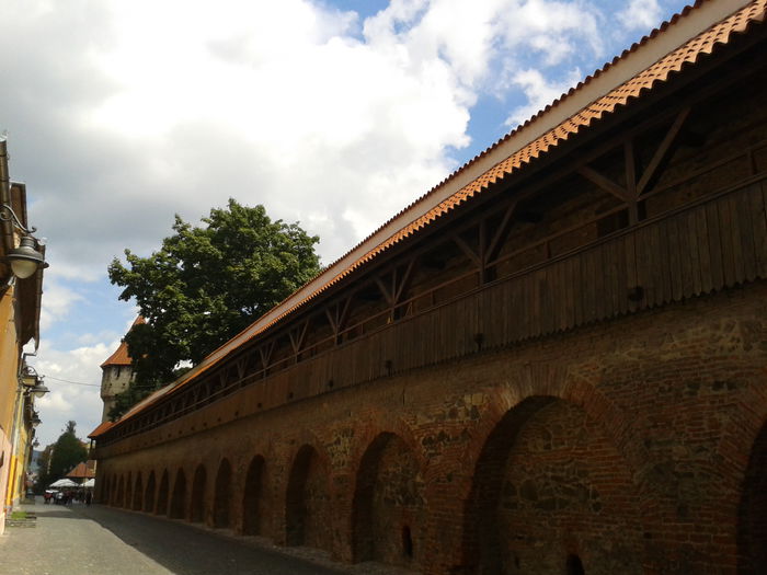 2015-08-23 14.04.02; Zid Cetatea Sibiului
