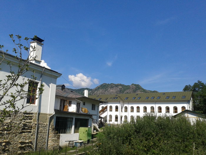 2015-08-24 11.26.43 - Manastirea Cozia