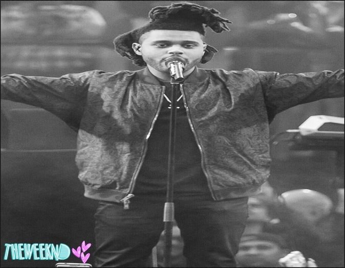 ☪ 20.09.2015 │ day 049 ϟ Mereu mă gândeam cum râdeam când auzeam persoane care își declarau iubirea; pentru o celebritate,dar acum când înțeleg aceste lucruri,conștientizez că nimeni nu merită judecat din cauza acestui lucru. Abel mă va ghida mereu spre cele mai bune decizii,I am so sure of that.
