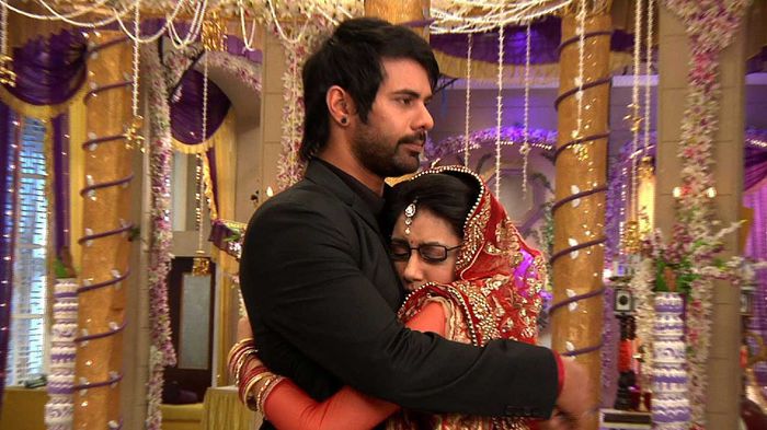 KUMKUM49 - KUMKUM BHAGYA ABHI AND PRAGYA