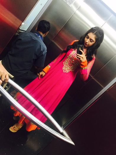 CPb3PplUAAEu8O0 - Niti Taylor