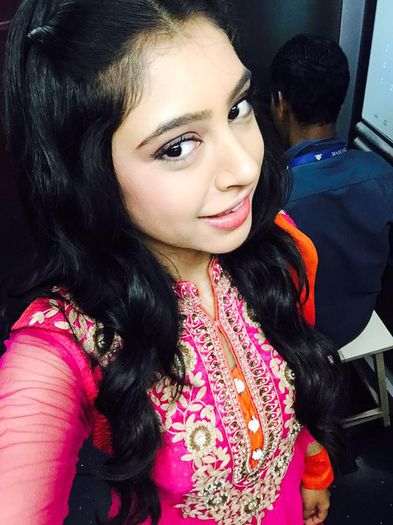 CPb3PqUUwAIlH5p - Niti Taylor
