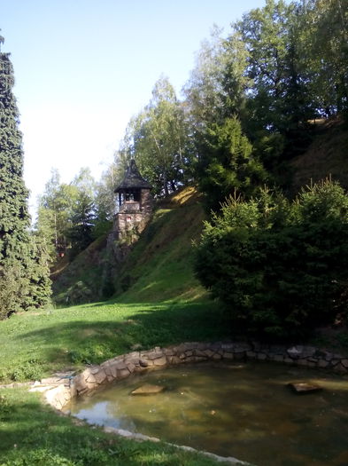 38.Picture 224; La Mănăstirea Prislop.
