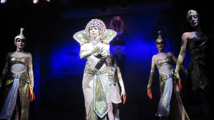 IMAGINI DIN SPECTACOLUL DE NOAPTE