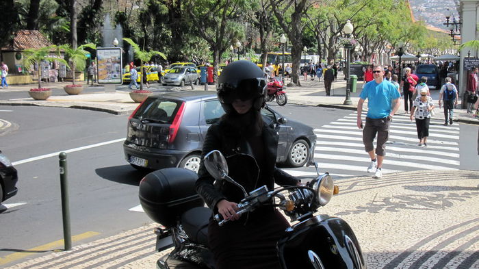 FUNCHAL, MOTOCICLISTA