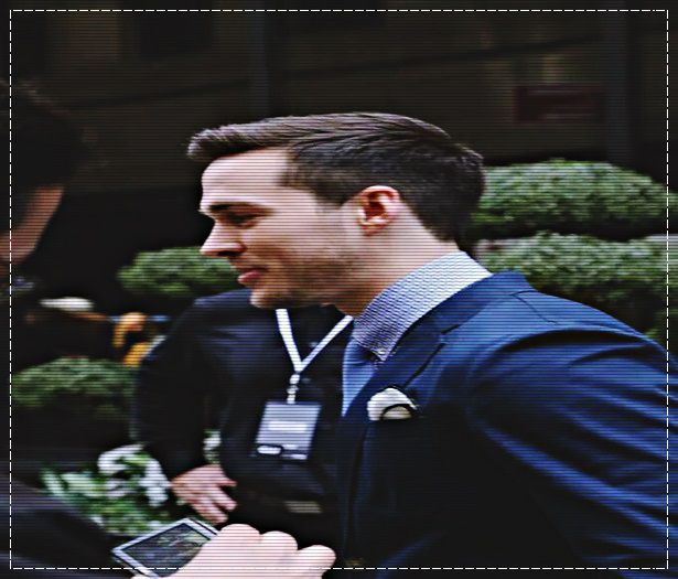 * se ridica ; se duce pe la spatele ei si i pune mainile pe talie * ; Te-ai rusinat acum?* rade scur