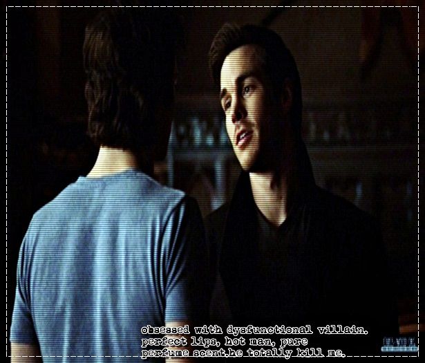 * o musca de buza inferioara pe interior si i ridica un picior pe talia lui si clk - here - episode 48 - done