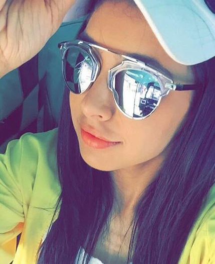 CPrhcB8VEAANa6X - Niti Taylor