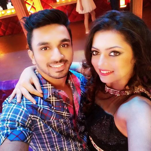 11849420_953749888012156_1955739848_n(1) - Drashti Dhami-DD