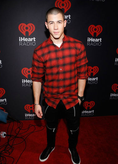 large (1) - nick jonas