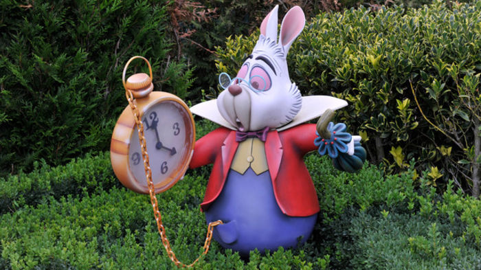 alices-curious-labyrinth(poza net) - Disneyland Paris