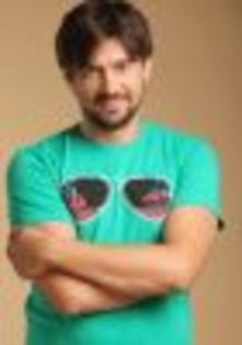 thumb_exclusiv-uite-cum-erau-vedetele-inainte-si-dupa-12-ani-de-acasa-galerie-foto_5