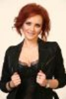 thumb_exclusiv-uite-cum-erau-vedetele-inainte-si-dupa-12-ani-de-acasa-galerie-foto_12