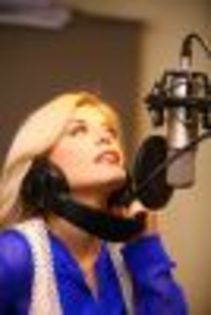 thumb_marturii-emotionante-ale-actorilor-pentru-care-acasa-reprezinta-povestea-lor-de-succes-foto_5