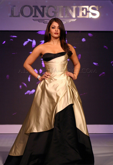 swissramp0014 - Aishwarya Rai