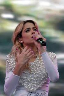 C__Data_Users_DefApps_AppData_INTERNETEXPLORER_Temp_Saved Images_images(2) - 01 Martina