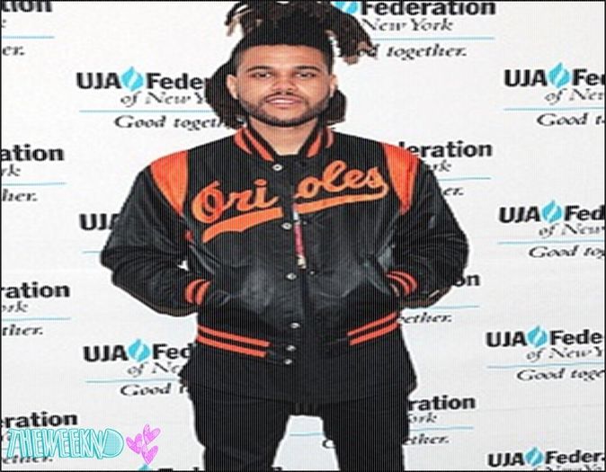 ☪ 03.10.2015 │ day 062 ϟ De câte ori nu am plecat de la școală pentru a putea ajunge la calculator; să te ascult? Încă îmi aduc aminte când profesoara de chimie mi-a confiscat telefonul pentru că ascultam melodiile tale în timpul orei..dar eu eram doar &quot;Shout out XO,girlllll!!!&quot; . Adore u.
