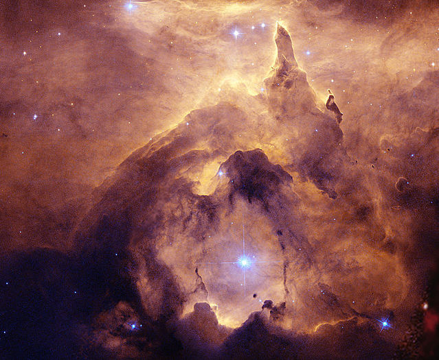 ngc6357_hubble_960 - Colindand prin univers I