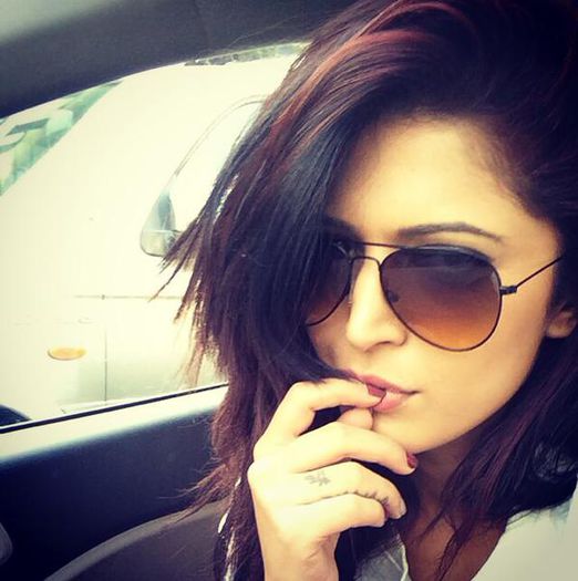 CQuAsvpWsAAsWvO - KY2 Season 2